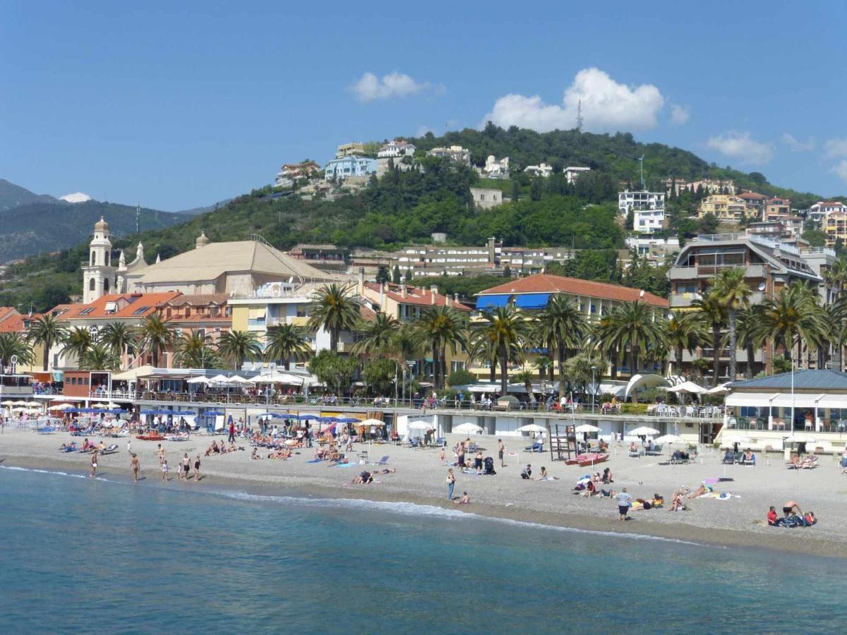 Fornaci 2 Rivieraholiday Pietra Ligure Luaran gambar